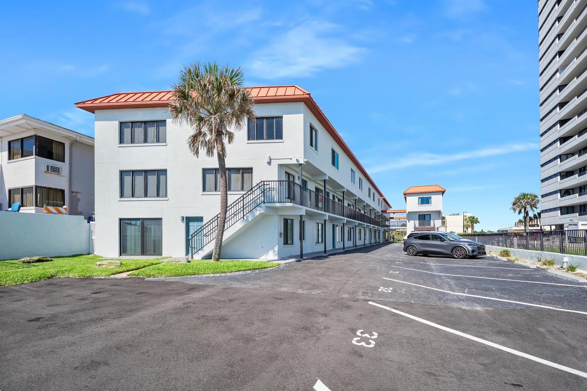 Oceanfront Daytona Beach Condo With Beach Views! Exteriör bild