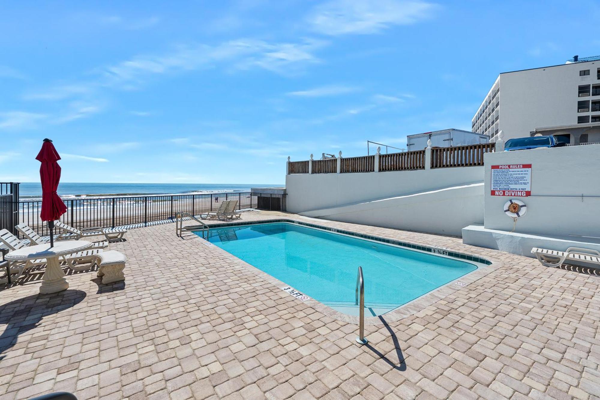 Oceanfront Daytona Beach Condo With Beach Views! Exteriör bild